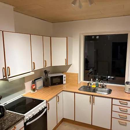 Bright And Spacious 3 Bedroom With Balcony Close To The Aabenraa