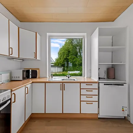 Διαμέρισμα Bright And Spacious 3 Bedroom With Balcony Close To The Aabenraa